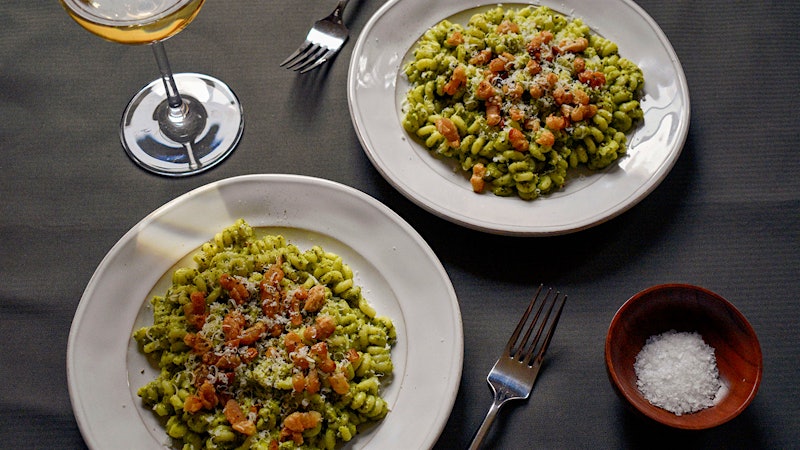 8 & $20: Kale and White Bean Pesto-ish Pasta